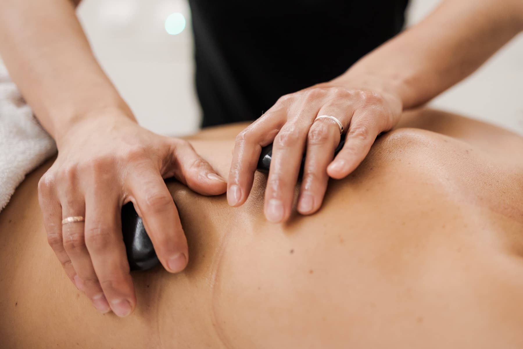 Massagem geotermal no Espaço T